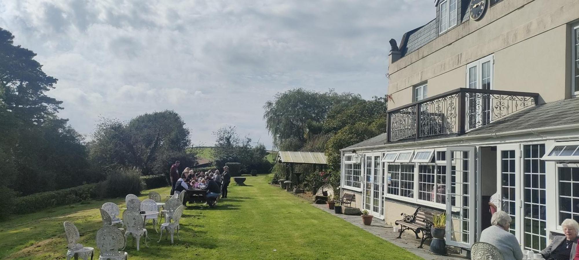 Great Trethew Hotel - Self Catering Lodges - Bar & Restaurant Liskeard Exterior foto